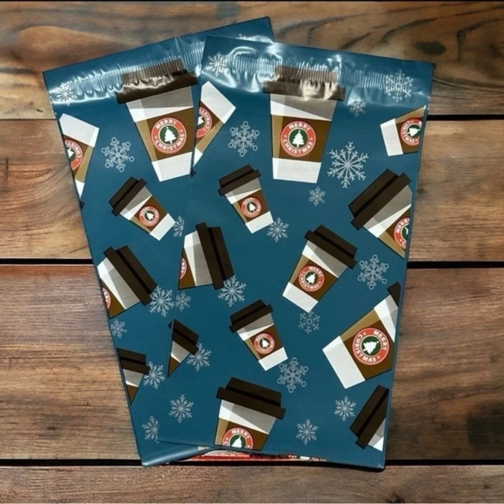 (10) 6x9 Christmas Poly Mailers